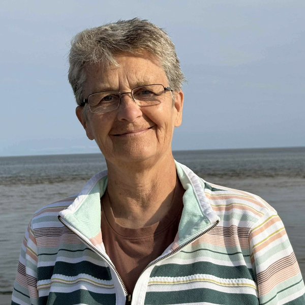 headshot of Susan Wood